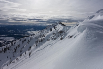 Cornice triggered avalanche